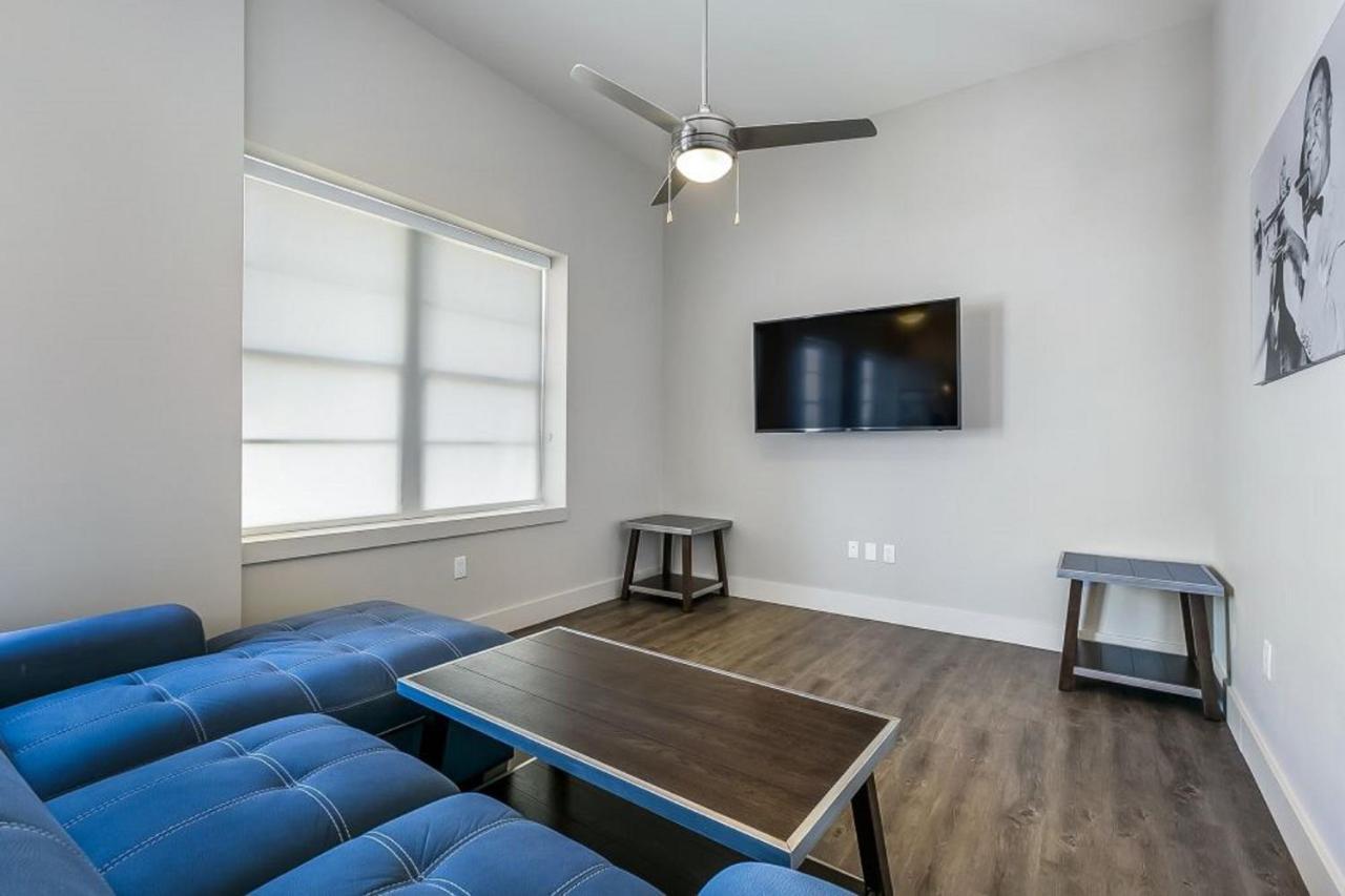 Modern Condo With Game Room In Downtown Νέα Ορλεάνη Εξωτερικό φωτογραφία